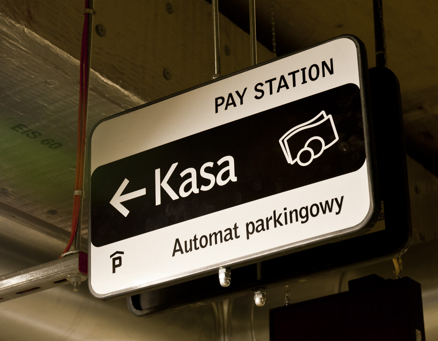 Projekt organizacji ruchu na parkingu podziemnym przy NFM we Wrocławiu