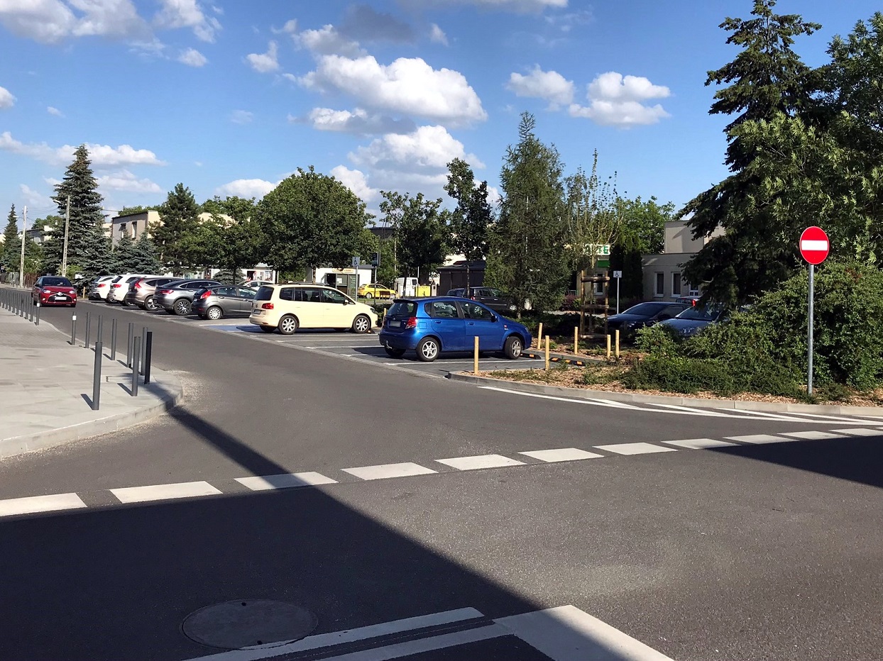 Poznań: Odnowiony plac służy już mieszkańcom